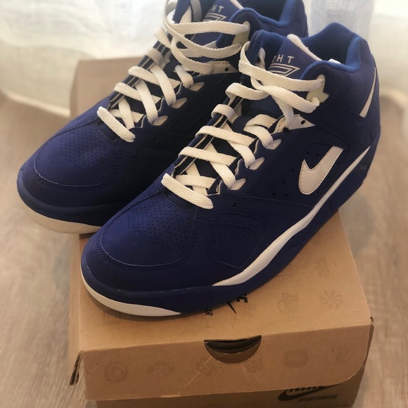 Nike Flight - Picture 2 of 4